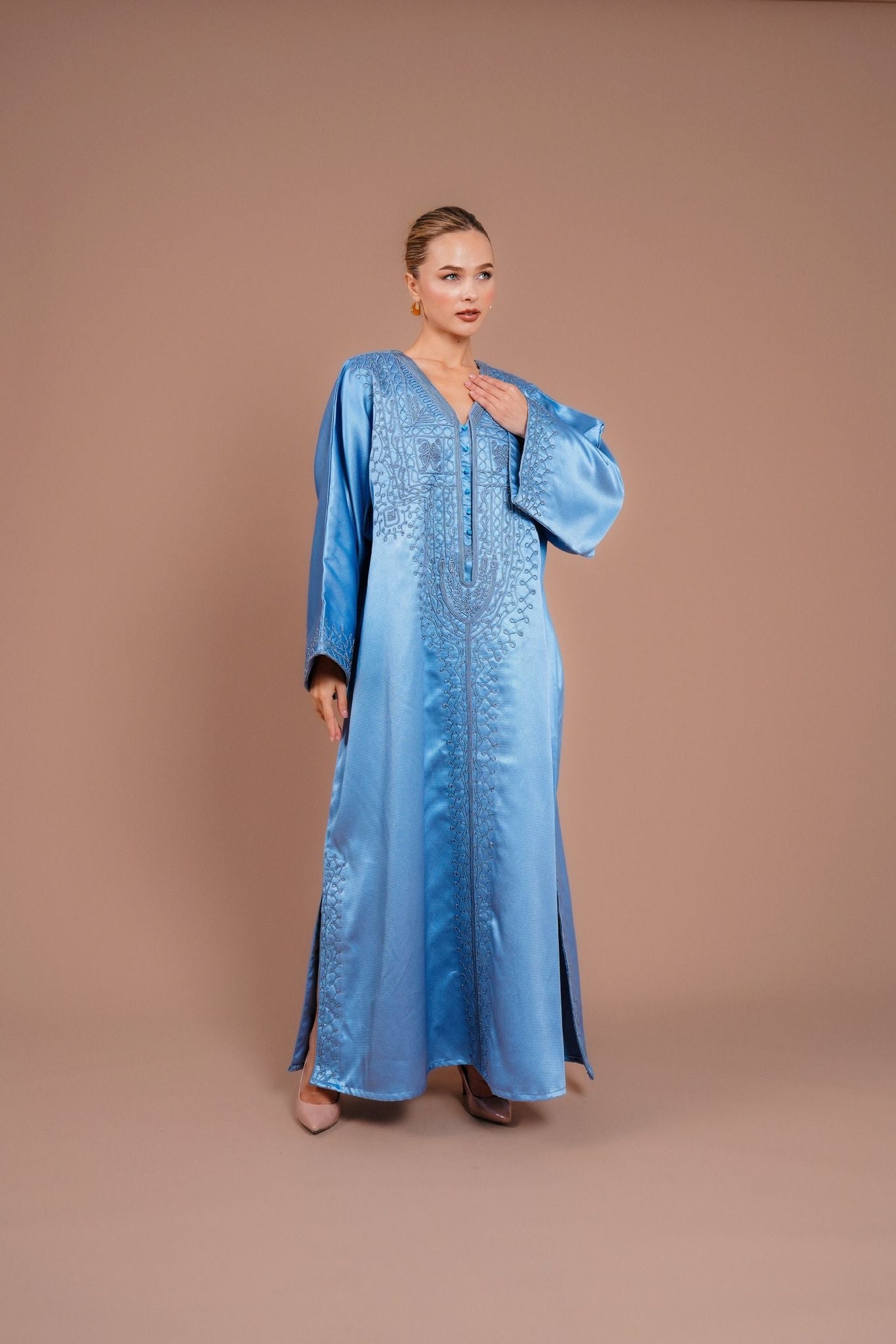 daraa with blue embroidery