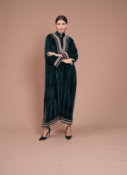 dark green daraa velvet with detailed lines