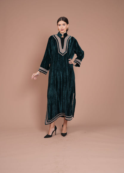 dark green daraa velvet with detailed lines